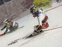 Lara Gutová-Behramiová