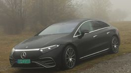 Mercedes-Benz EQS - prvá jazda 2021