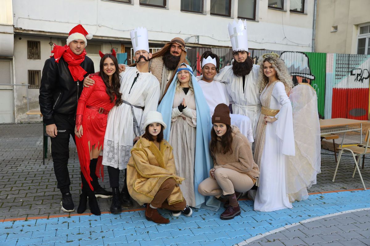 Prvý záber zo špeciálnej vianočnej epizódy Pána...