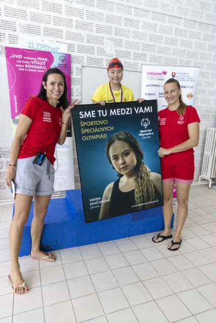 Eva Gažová a Dominika Nestarcová na jednej z...