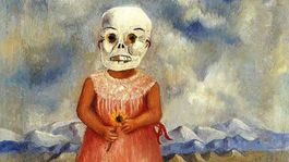 Dievča s maskou Smrtky, 1938