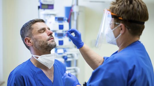 V maďarských nemocniciach je 350 pacientov s covidom