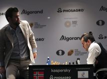 Jan Nepomňaščij, Magnus Carlsen