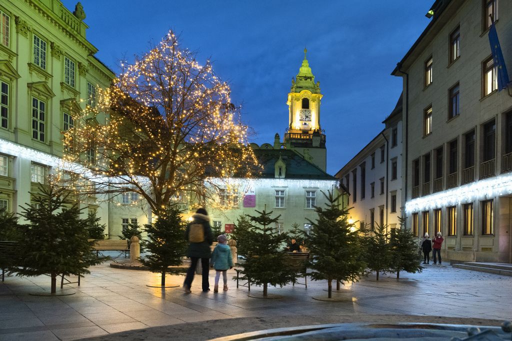 Bratislava Vianoce advent výzdoba