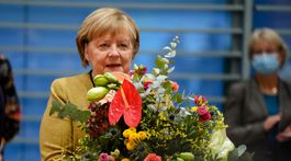 Angelqa Merkelová, kytica, rozlúčka