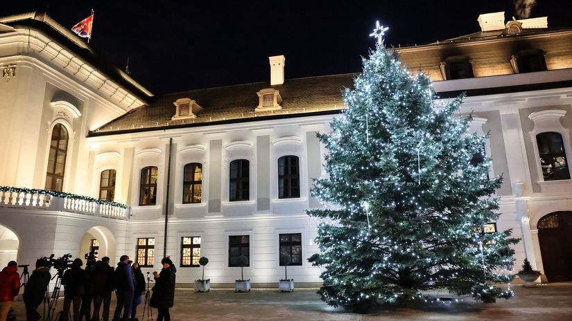 stromček vianočný prezidentský palác