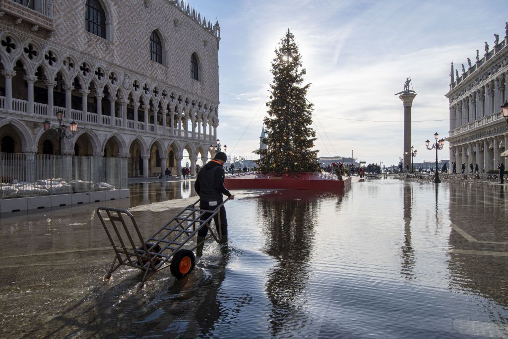 Taliansko, Benátky, Vianoce, záplava, príliv