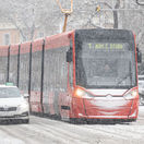 Počasie ochromilo hlavné mesto: Letisko zatvorené, MHD stojí, komplikácie na diaľnici. Problémy hlási aj zvyšok SR