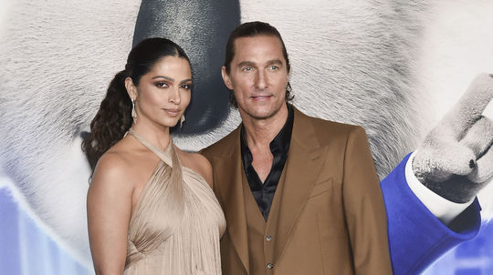 Camila Alves a Matthew McConaughey na premiére...