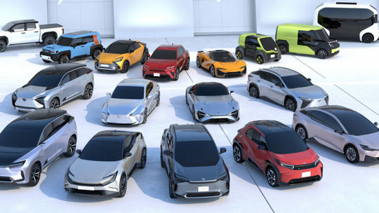 Toyota - 15 nových elektromobilov