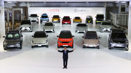 Toyota - 15 nových elektromobilov