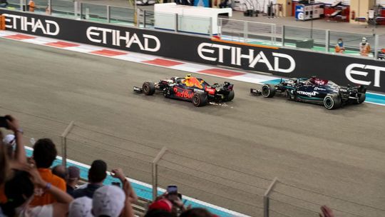 Max Verstappen, Lewis Hamilton