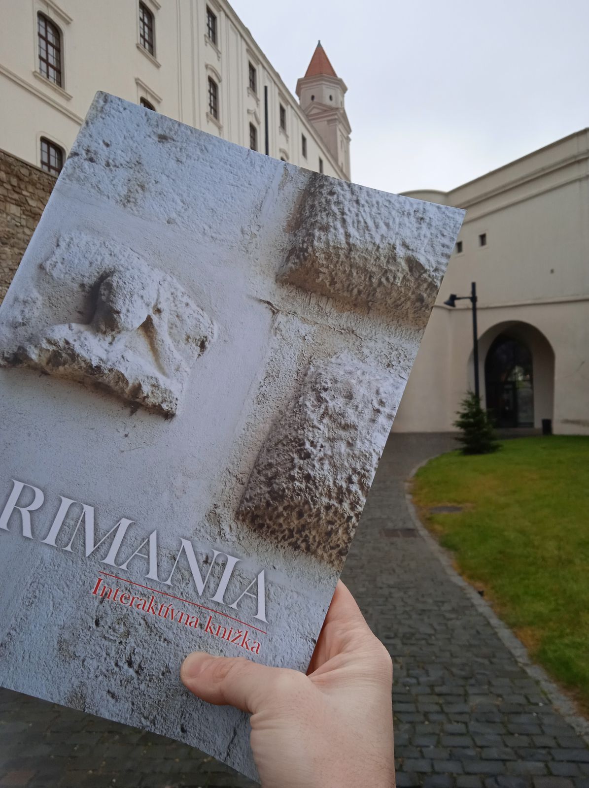 K výstave vyšla interaktívna knižka pre deti,...
