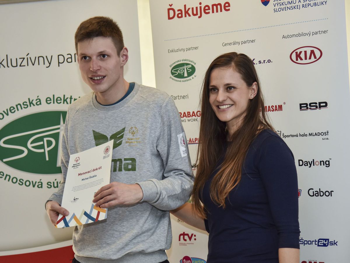 Michal Štubňa po boku športovej strelkyne Danky...