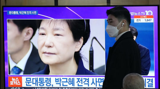 Južná Kórea udelí milosť exprezidentke Pak Kun-hje odsúdenej za korupciu