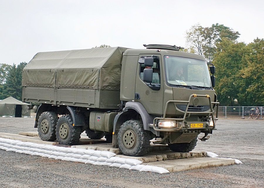 Vozidlo Tatra T 810 Tactic, ktoré slúži v...