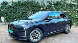 BMW iX xDrive40 - test 2021
