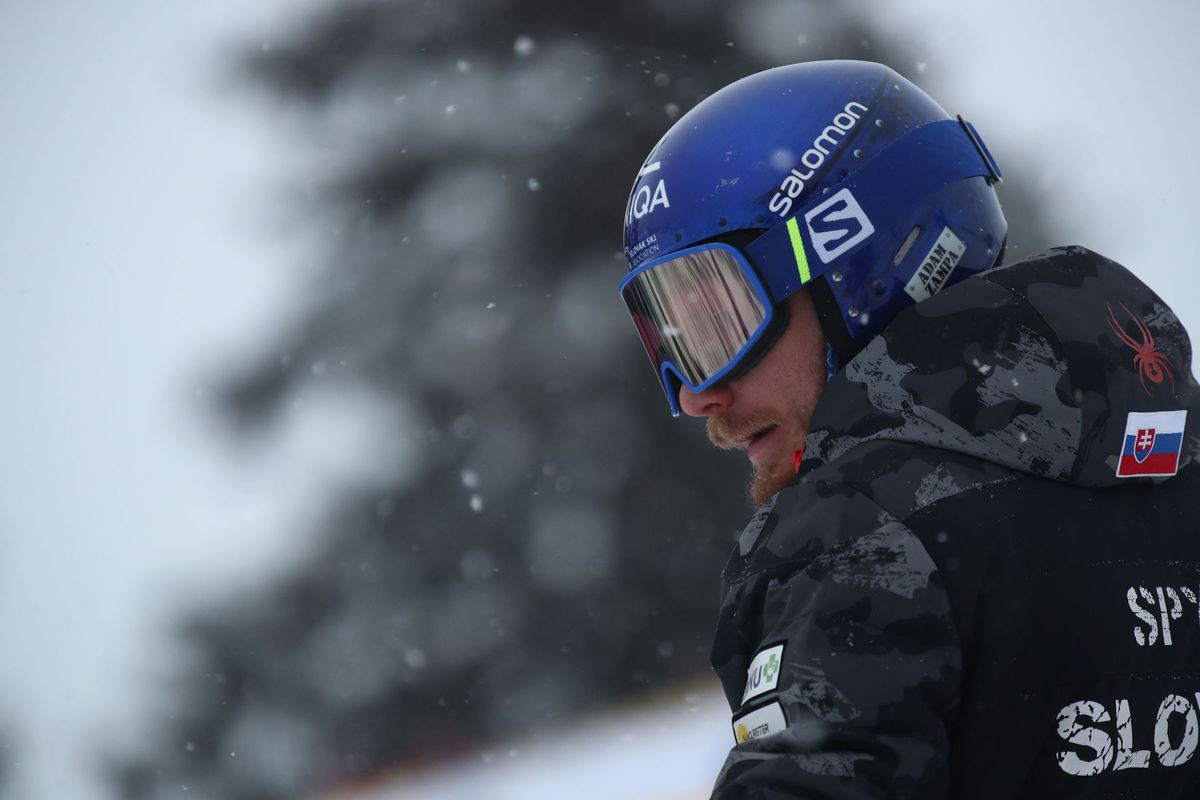 Adam Žampa pred štartom v Adelbodene.