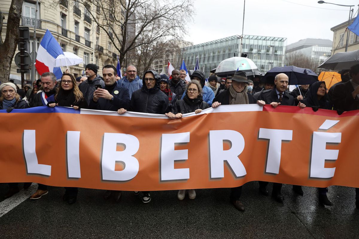 Francúzsko, koronavírus, protesty