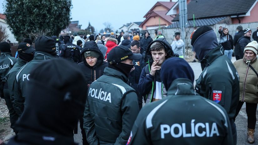 miloslavov protest polícia