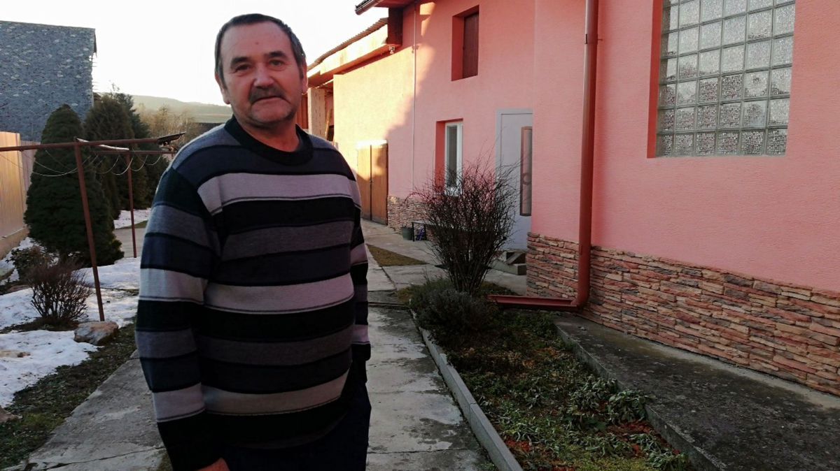 František Kališ má pri dome súkromnú studňu, no...