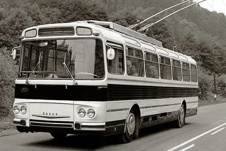 Existovalo aj niekoľko trolejbusov T 11, no...