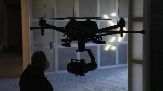 Švédska polícia pátra po drone, ktorý prelietal nad jadrovou elektrárňou