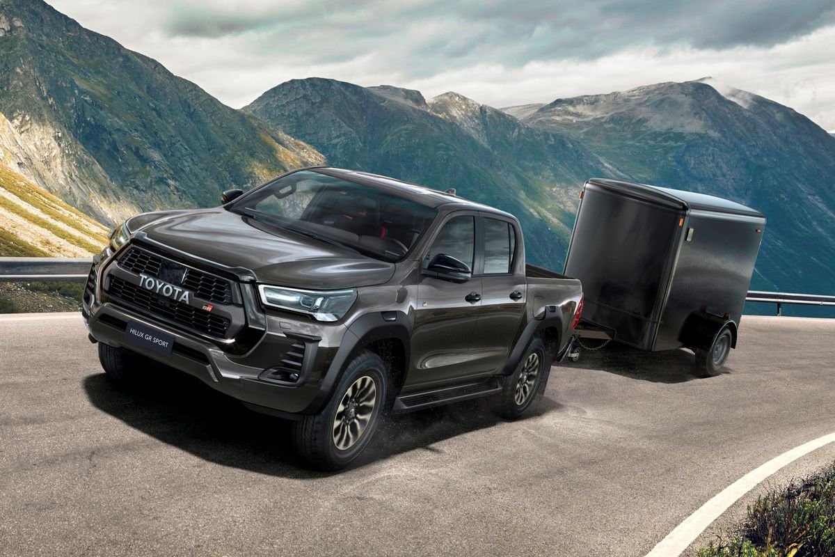 Takto parádne vyzerá Toyota Hilux GR Sport,...
