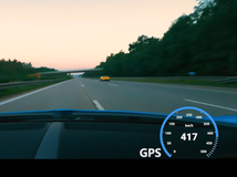 Diaľnica / Auto / Tachometer / Rýchla jazda /