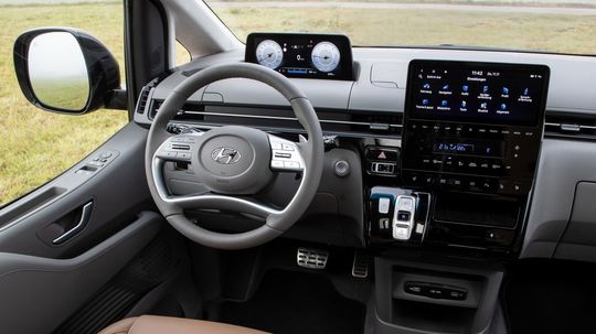 Hyundai Staria - 2022