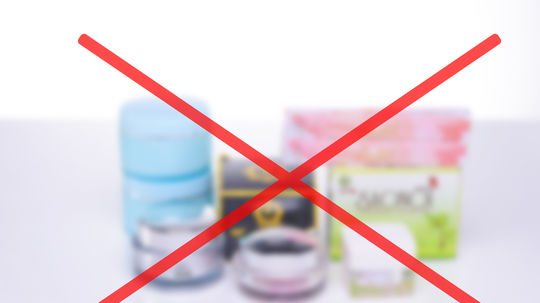 Pozor na nebezpečnú kozmetiku - mydlo na ruky známej značky, dezodorant pre mužov aj krémy na tvár  