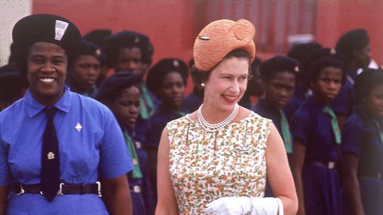 Kráľovná Alžbeta II. v roku 1966 počas návštevy...