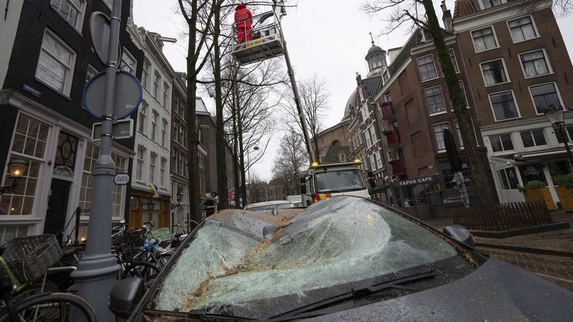 Holandsko počasie víchrica škody