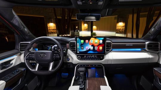 Toyota Sequoia - 2023