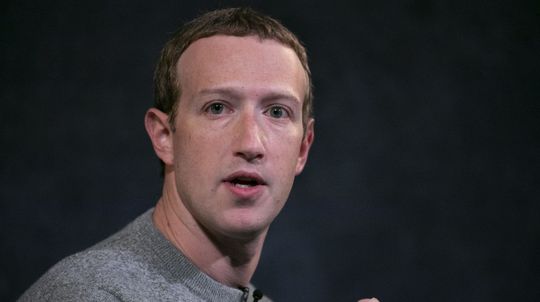 Zakladateľ Facebooku má 40 rokov. Ako darček si kúpil jachtu za 300 miliónov