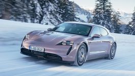 Porsche-Taycan Sport Turismo-2022-1280-06