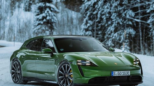 Porsche Taycan Turbo S Sport Turismo 2022