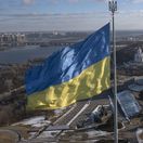 Ukrajina/ Vlajka / Pamätník / Veľká vlastenecká vojna /