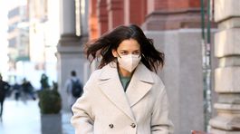 Katie Holmes, New York, Mango