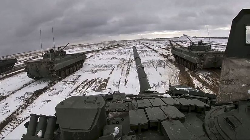 Bielorusko Rusko  cvičenia armáda tanky