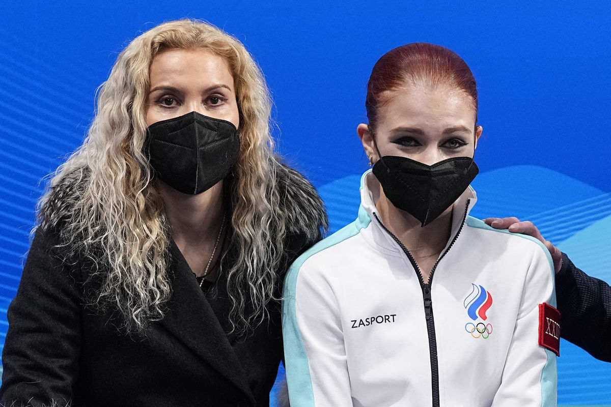 Alexandra Trusovová s trénerkou Eteri...