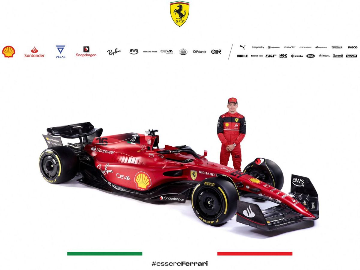 Ferrari F1-75 a Charles Leclerc.