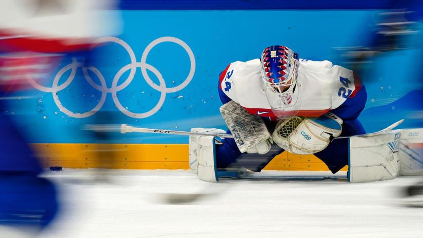 Patrik Rybár počas rozcvičky pred zápasom.