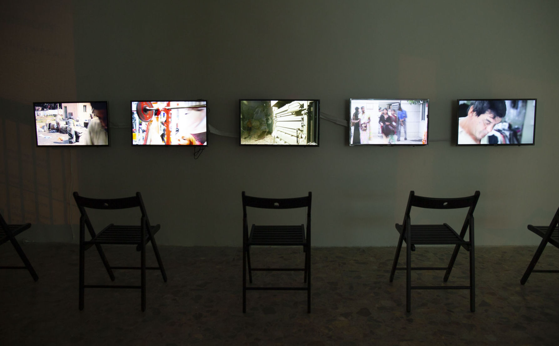 Z výstavy Harun Farocki: Shaping of Our Present...
