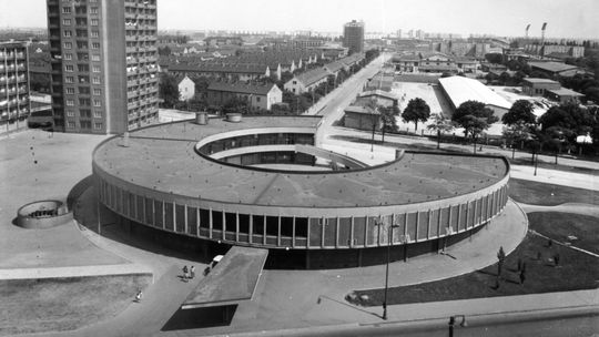 Nákupné stredisko Slimák.