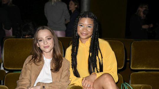 Herečky Shira Haas (vľavo) a Storm Reid na...