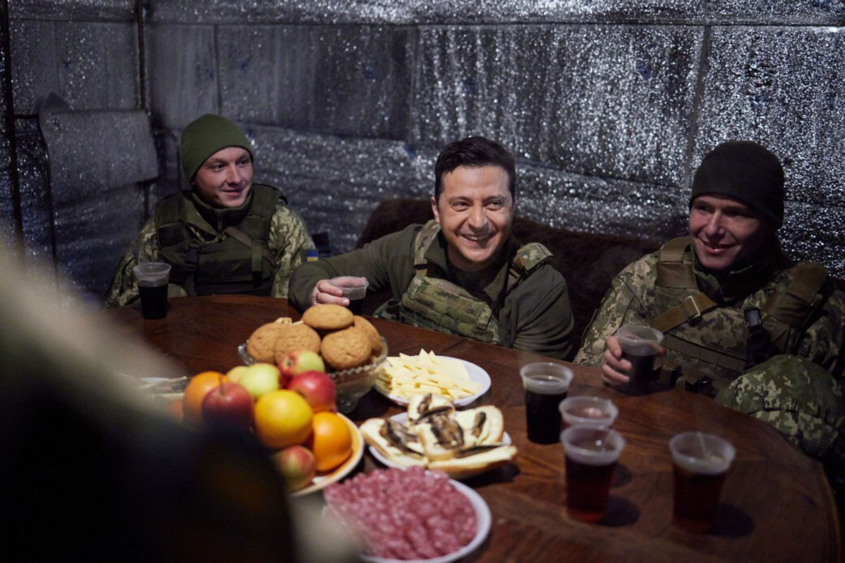 Volodymyr Zelenskyj ešte s úsmevom na tvári...