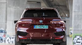 BMW iX xDrive50 - test 2022