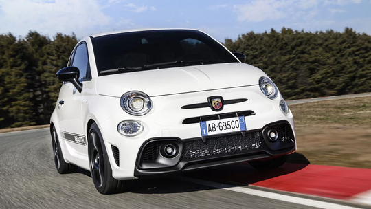 Abarth 695 - 2022