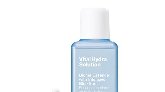 Osviežujúca esencia Vital Hydra Solution Biome...